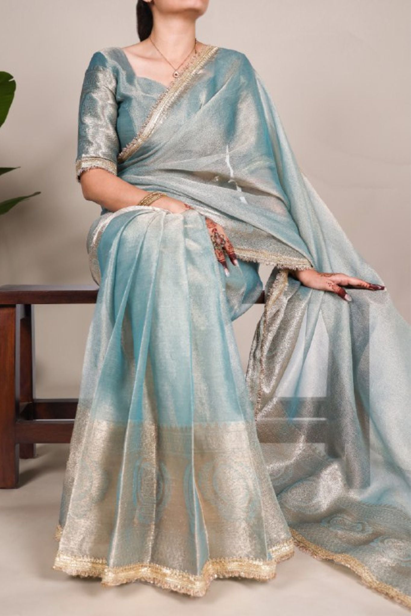 Tissue Shimmer Zari Weaving Work Shimmering Saree