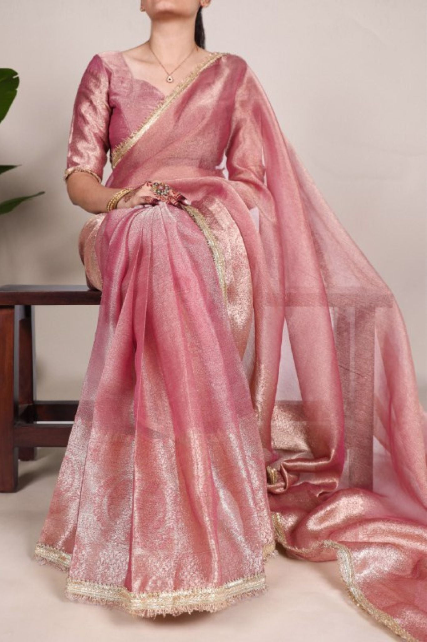 Tissue Shimmer Zari Weaving Work Shimmering Saree