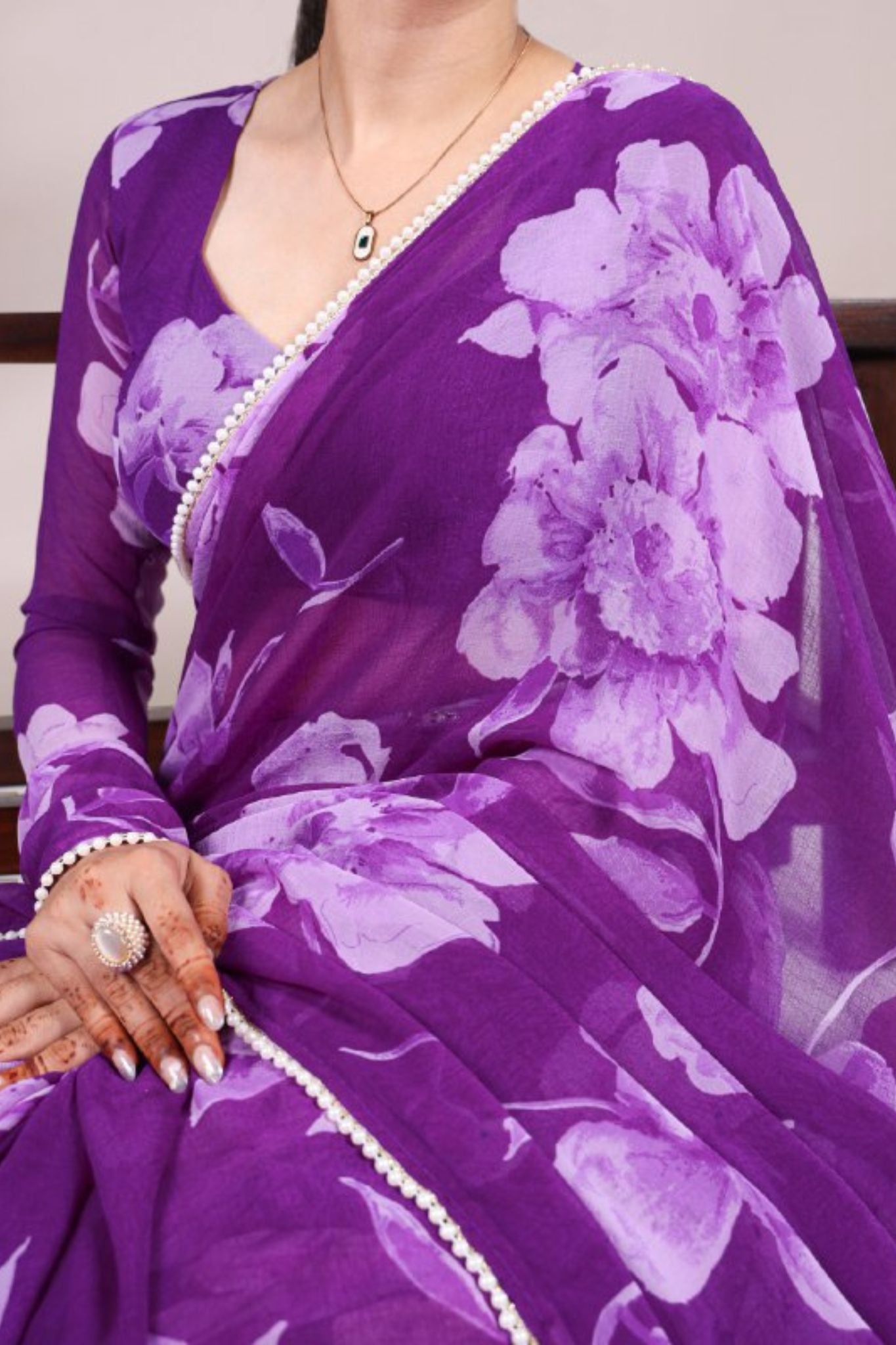 Purple Floral Elegance Pearl Lace Border Printed Saree