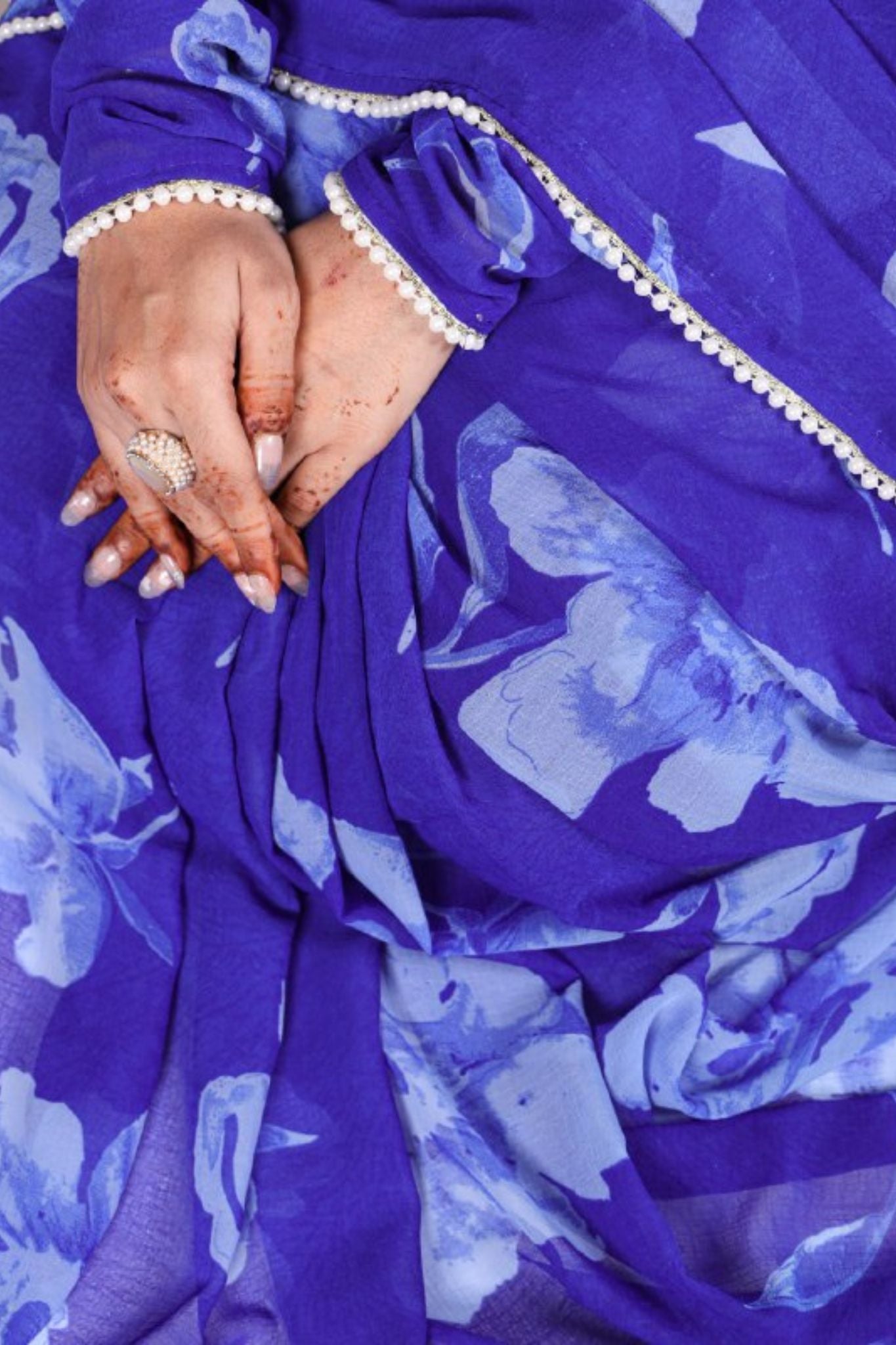 Purple Floral Elegance Pearl Lace Border Printed Saree