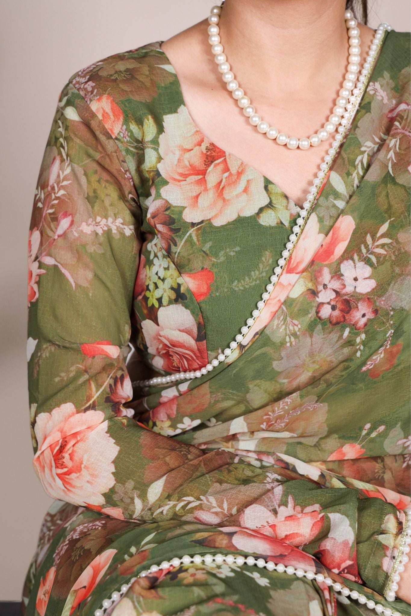 Elegant Pearl Lace Detailing Floral Printed Saree