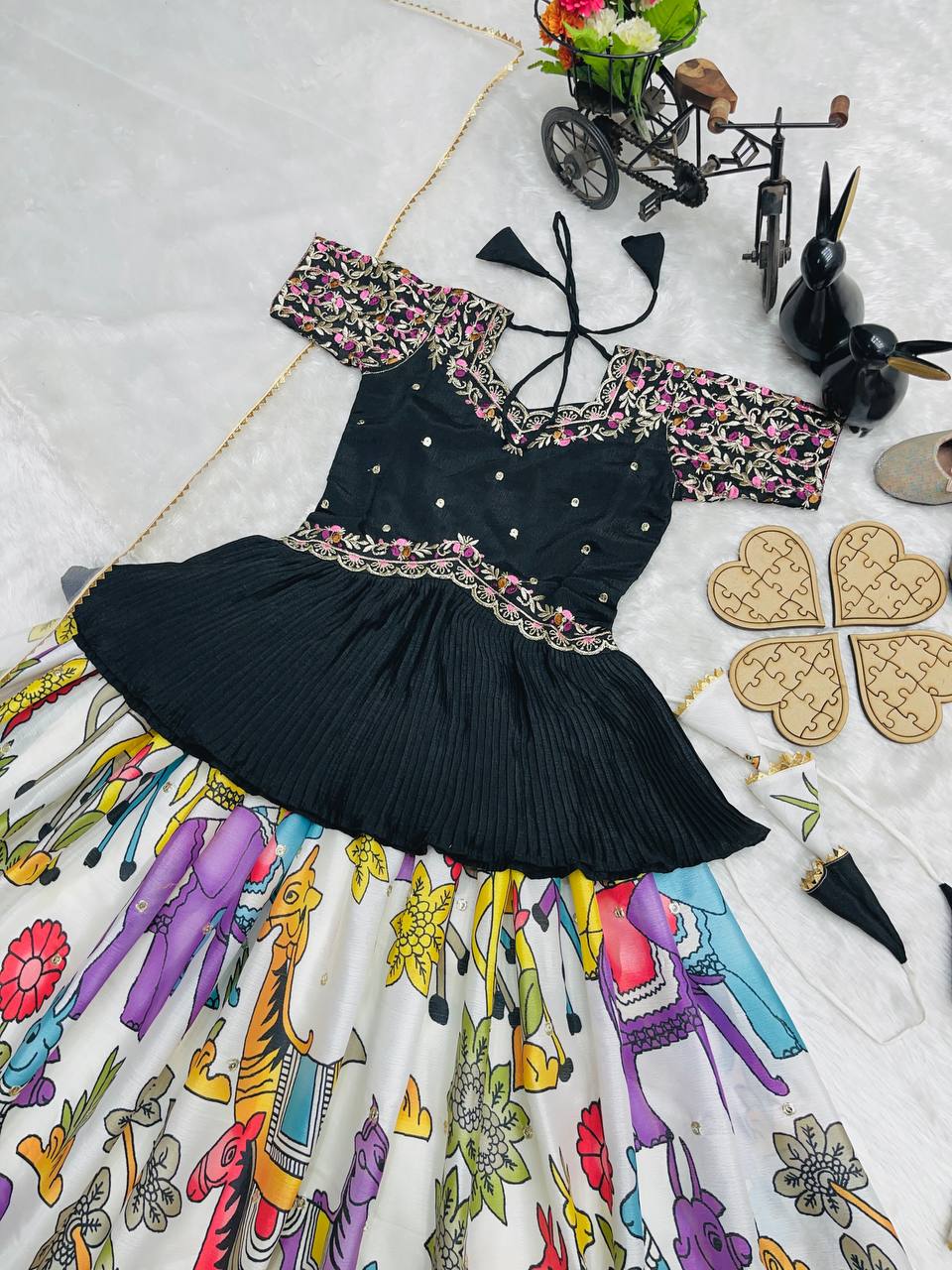 Royal Folk Fusion Kediya Style Lehenga Set