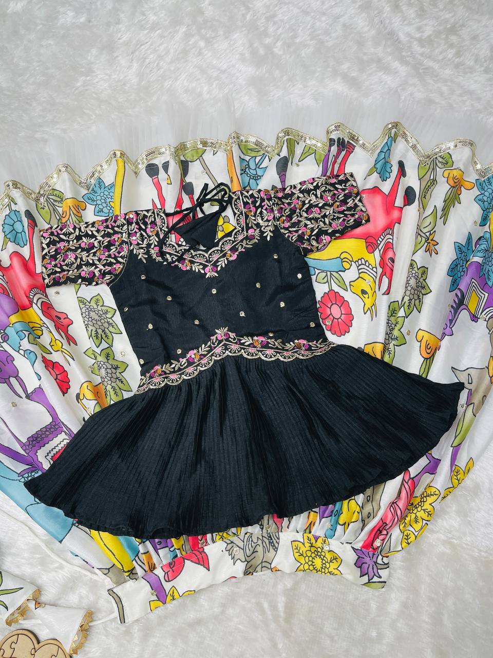 Royal Folk Fusion Kediya Style Lehenga Set