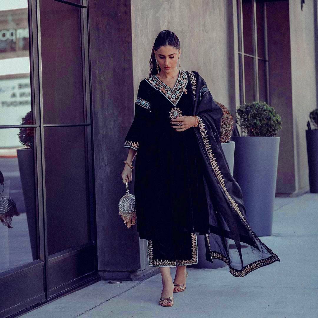 Royal Navy Viscose Velvet Blue Embroidered Suit Set with Dupatta