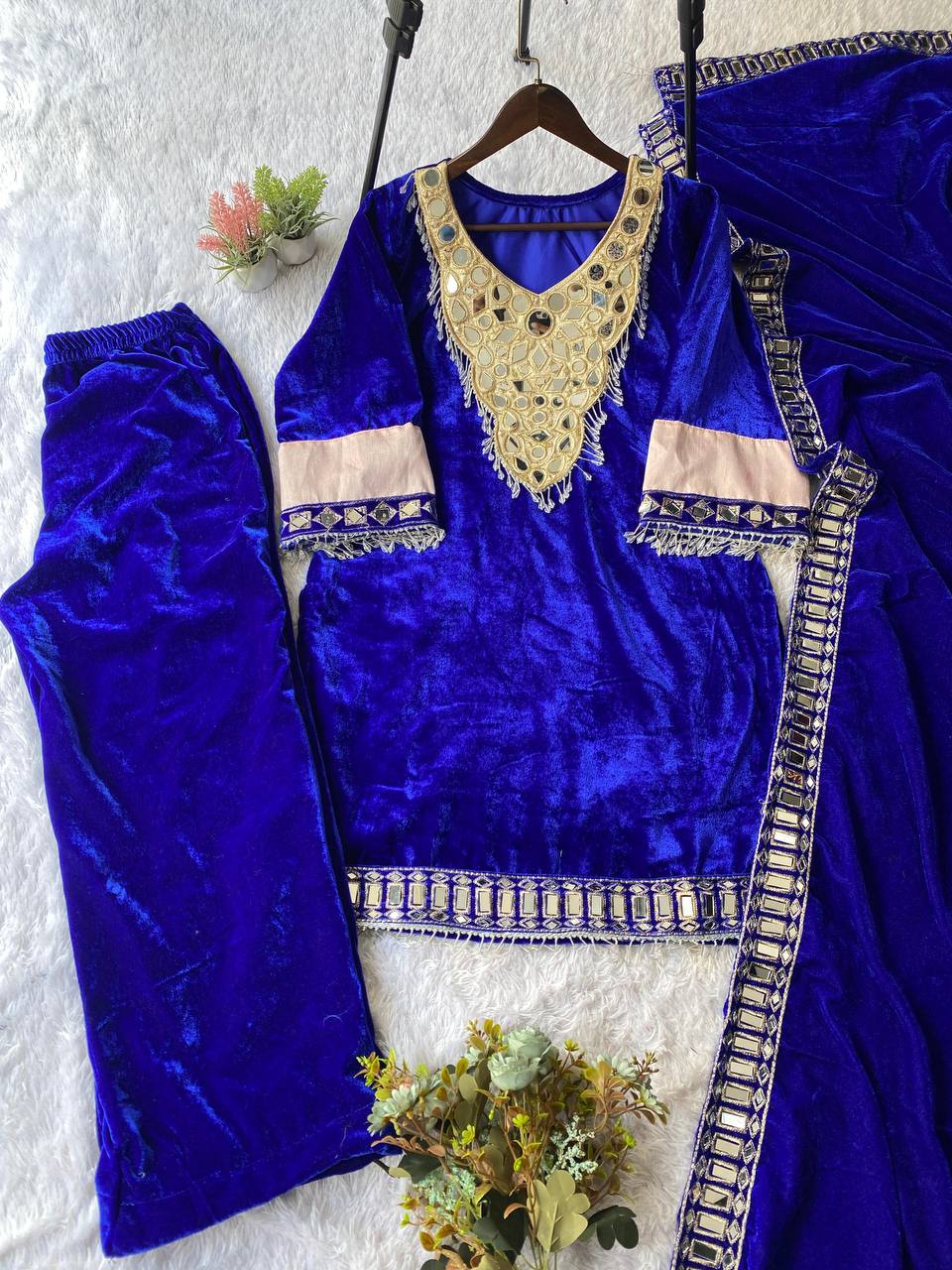 Royal Blue Velvet Kurta Pant Set with Mirror Work Dupatta For Festive Wear