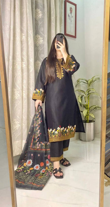 Black Floral Embroidered Roman Kurta Set For Women