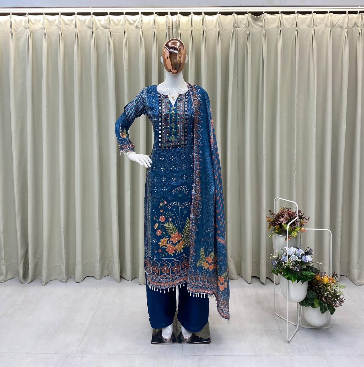 Elegant Blue Floral Printed Cotton Suit Set with Dupatta For Women