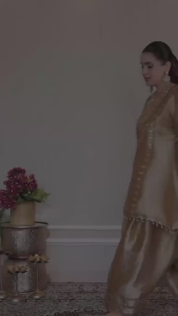 Elegant Champagne Gold Embroidered Kurta Pant Set with Dupatta