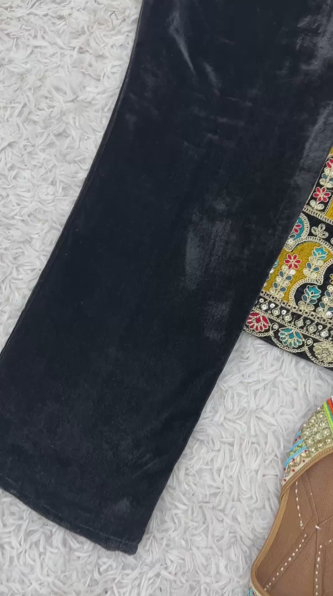 Black Velvet Embroidered Suit Set with Dupatta – Premium Festive Wear